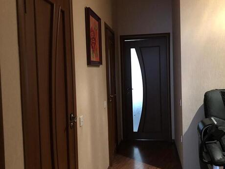 3-room apartment for rent, 120 m², Badamdar: 800 ₼/mo 5
