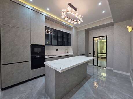 Объявление №6184210 - Баку, пос. Аг шехер, 3-комн., 130 м², 3/7 этаж
