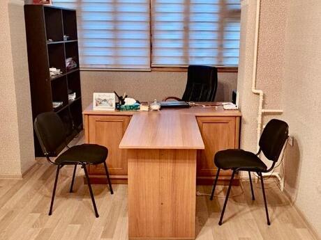 м. Элмляр Академиясы