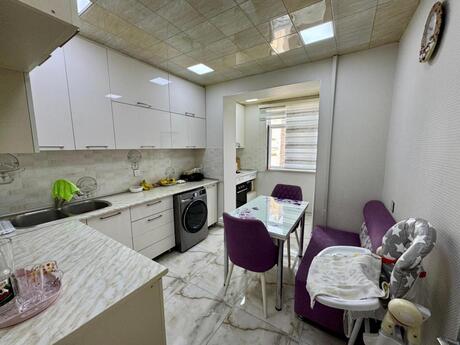 5 otaqlı köhnə tikili - Yeni Günəşli q. - 120 m²