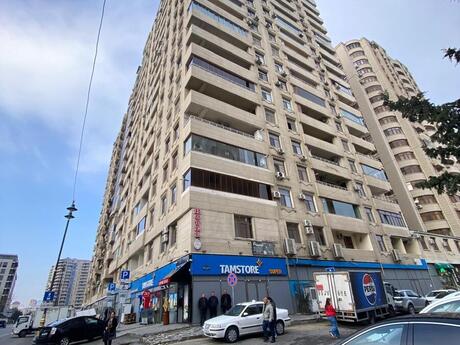 Объявление №6184466 - Баку, м. Шах Исмаил Хатаи, 3-комн., 145 м², 17/19 этаж