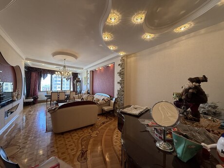6 otaqlı mənzil, 320 m², Elmlər Akademiyası: 1 080 000 ₼ 4