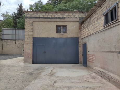 Obyekt - Qaraçuxur q. - 300 m²