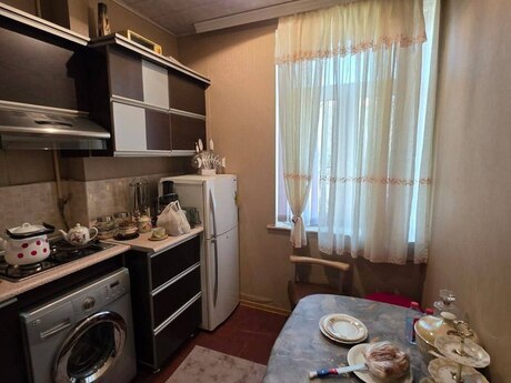2 otaqlı köhnə tikili - Sumqayıt - 52 m²