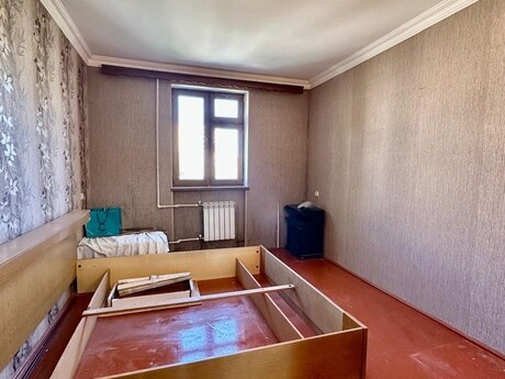 Elan №5995188 - Bakı, Qara Qarayev m., 3 otaqlı, 80 m², 5/5 mərtəbə