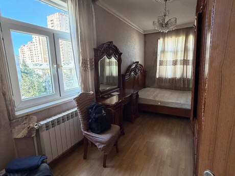 2 otaqlı köhnə tikili - İnşaatçılar m. - 60 m²