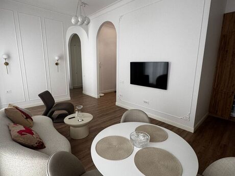 2-room apartment for rent, 56,6 m², Ağ şəhər: 2 200 ₼/mo 2