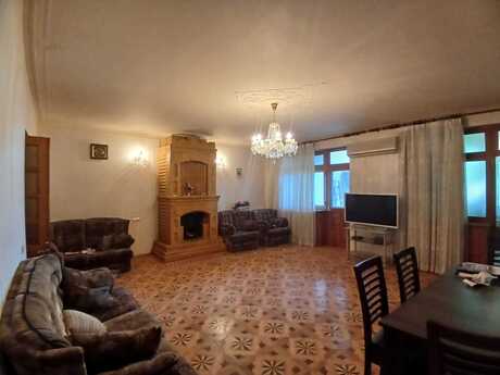 4-комн. вторичка - Ясамальский р. - 130 м²
