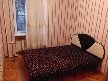 3 otaqlı köhnə tikili - Memar Əcəmi m. - 80 m²