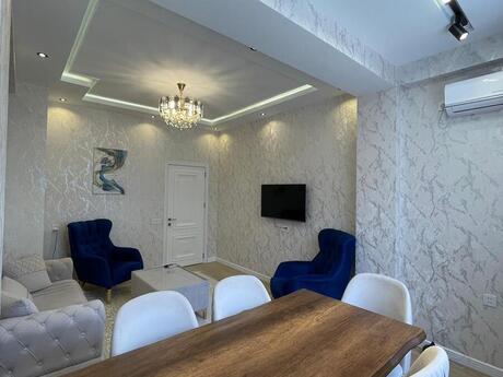 2-room apartment for rent, 65 m², Nəsimi: 1 000 ₼/mo 2