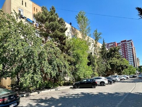 Elan №5997717 - Bakı, Qara Qarayev m., 3 otaqlı, 80 m², 5/5 mərtəbə