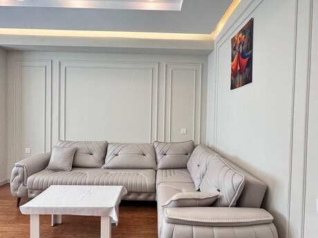 Kirayə 2 otaqlı mənzil, 80 m², 28 May: 1 500 ₼/ay 5