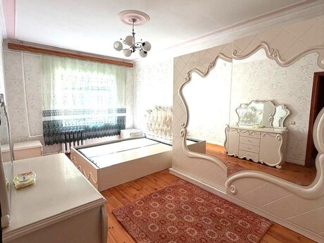 Объявление №6185390 - Баку, м. Халглар Достлугу, 5-комн., 100 м², 1/9 этаж