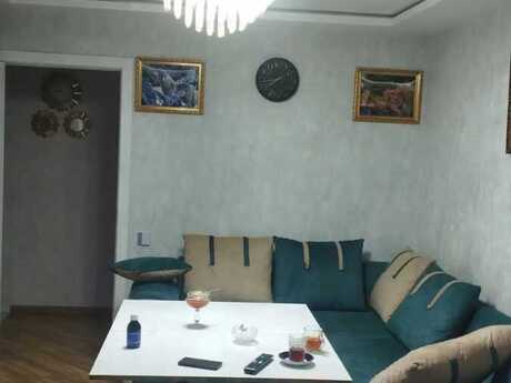 Elan №6185379 - Bakı, Neftçilər m., 2 otaqlı, 60 m², 5/5 mərtəbə