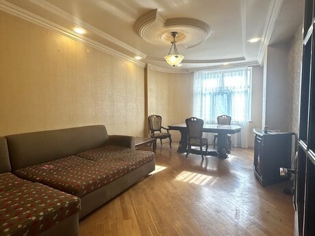 Elan №6185459 - Bakı, İnşaatçılar m., 3 otaqlı, 118 m², 10/20 mərtəbə