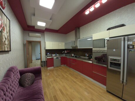 3 otaqlı mənzil, 188 m², Sahil: 940 000 ₼ 5