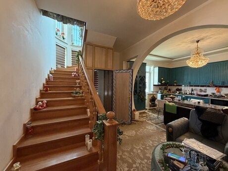 5 otaqlı həyət evi, 350 m², Masazır: 185 000 ₼ 5