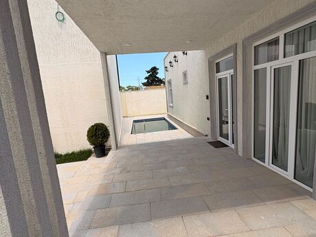 3 otaqlı həyət evi/bağ evi - Şüvəlan q. - 120 m²