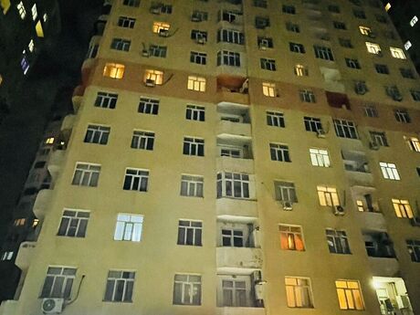 Elan №6186058 - Bakı, İnşaatçılar m., 3 otaqlı, 125 m², 8/21 mərtəbə