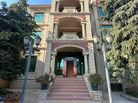 12 otaqlı həyət evi, 980 m², Gənclik: 2 400 000 ₼ 4