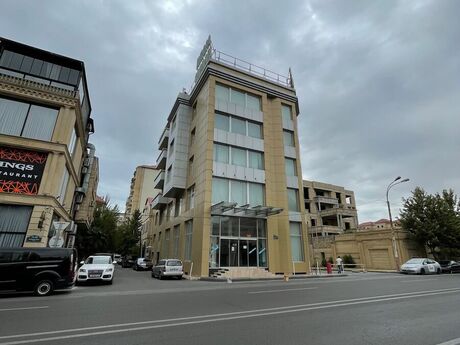 Объявление №6186735 - Баку, Наримановский  р., 300 м²