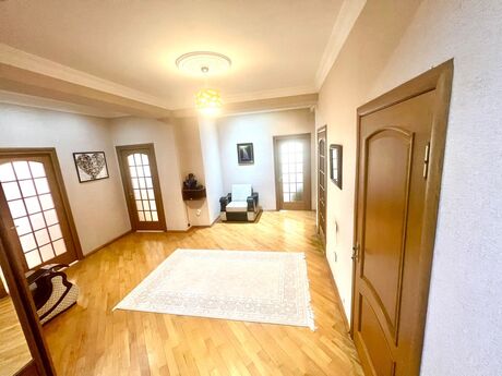 Elan №6186764 - Bakı, Nəriman Nərimanov m., 3 otaqlı, 128 m², 13/20 mərtəbə