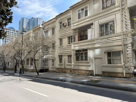3 otaqlı mənzil, 54,8 m², Nəsimi: 229 000 ₼ 2