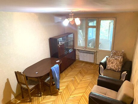 Объявление №6186852 - Баку, м. Нефтчиляр, 1-комн., 30 м², 5/5 этаж
