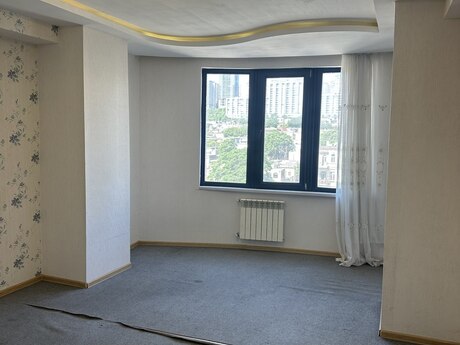 3-комн. офис - м. Низами - 150 м²