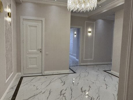 м. Шах Исмаил Хатаи