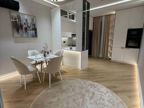 Kirayə 3 otaqlı mənzil, 122 m², Gənclik: 1 800 ₼/ay 2