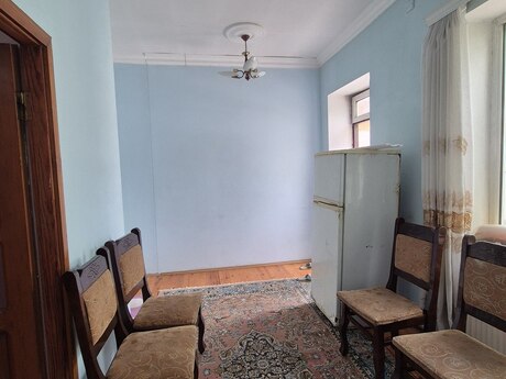 2 otaqlı həyət evi/bağ evi - Keşlə q. - 50 m²