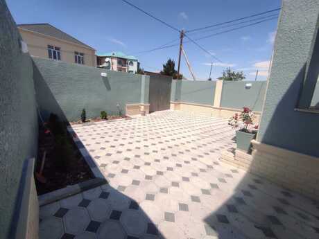 4 otaqlı həyət evi/bağ evi - Sumqayıt - 130 m²