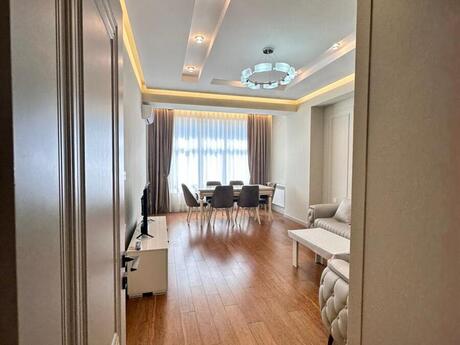 Kirayə 2 otaqlı mənzil, 80 m², 28 May: 1 500 ₼/ay 2