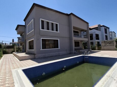 6 otaqlı həyət evi/bağ evi - Şüvəlan q. - 300 m²
