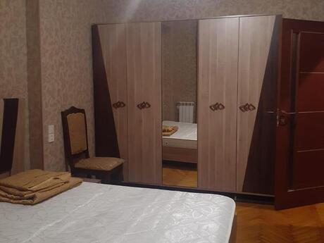 2 otaqlı köhnə tikili - Nəsimi r. - 65 m²