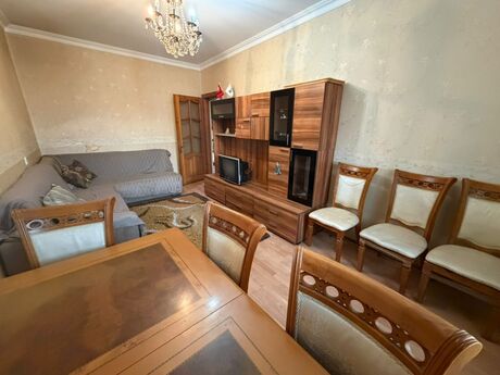 3 otaqlı köhnə tikili - 20 Yanvar m. - 80 m²