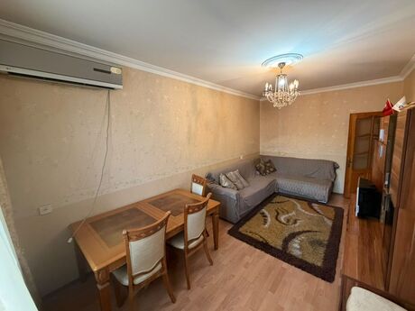 3 otaqlı köhnə tikili - 20 Yanvar m. - 80 m²