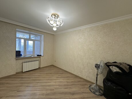 Объявление №6188069 - Баку, м. Халглар Достлугу, 4-комн., 100 м², 5/5 этаж