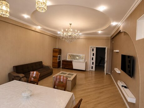3-комнатная квартира, 130 м², Şah İsmayıl Xətai: 375 000 ₼ 2