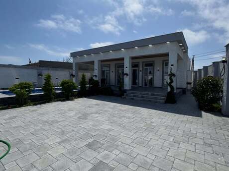 4 otaqlı həyət evi/bağ evi - Şüvəlan q. - 150 m²