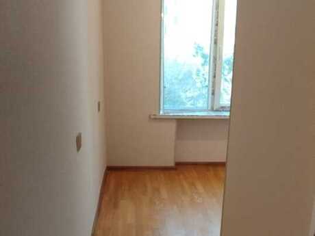 2 otaqlı köhnə tikili - Qara Qarayev m. - 42 m²
