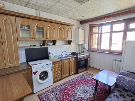 Elan №6188453 - Bakı, Gənclik m., 2 otaqlı, 70 m², 6/9 mərtəbə