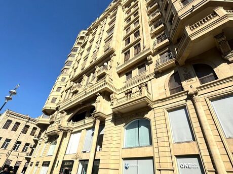 3-комнатная квартира, 185 м², İçəri Şəhər: 985 000 ₼ 2
