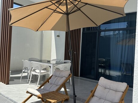 4 otaqlı həyət evi/bağ evi - Mərdəkan q. - 200 m²