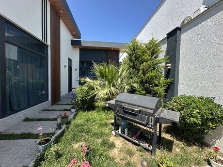 4 otaqlı həyət evi/bağ evi - Mərdəkan q. - 200 m²