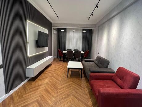 Elan №6188888 - Bakı, Şah İsmayıl Xətai m., 2 otaqlı, 70 m², 8/21 mərtəbə