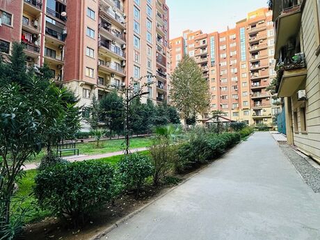 Elan №6188924 - Bakı, Gənclik m., 3 otaqlı, 165 m², 1/12 mərtəbə