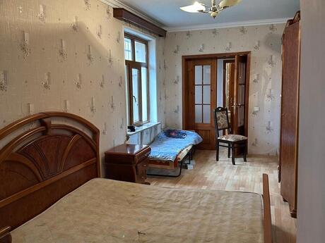 Elan №6188986 - Bakı, Nərimanov r., 4 otaqlı, 110 m², 5/5 mərtəbə