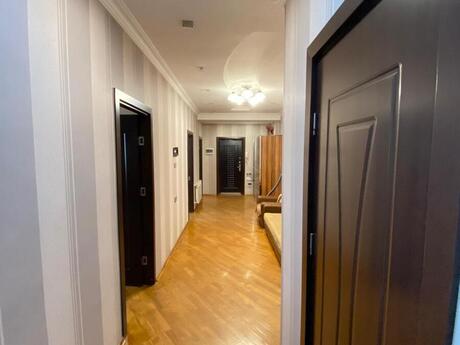 Kirayə 3 otaqlı mənzil, 130 m², İnşaatçılar: 750 ₼/ay 5